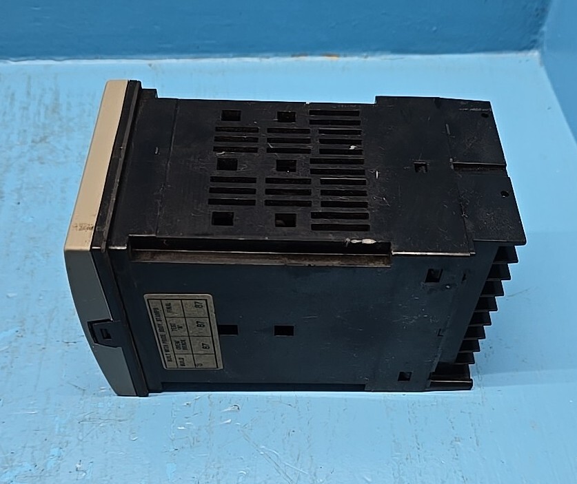 HONEYWELL DC3500-E0-0000-200-10000-E0-0 UDC3500 Controller
