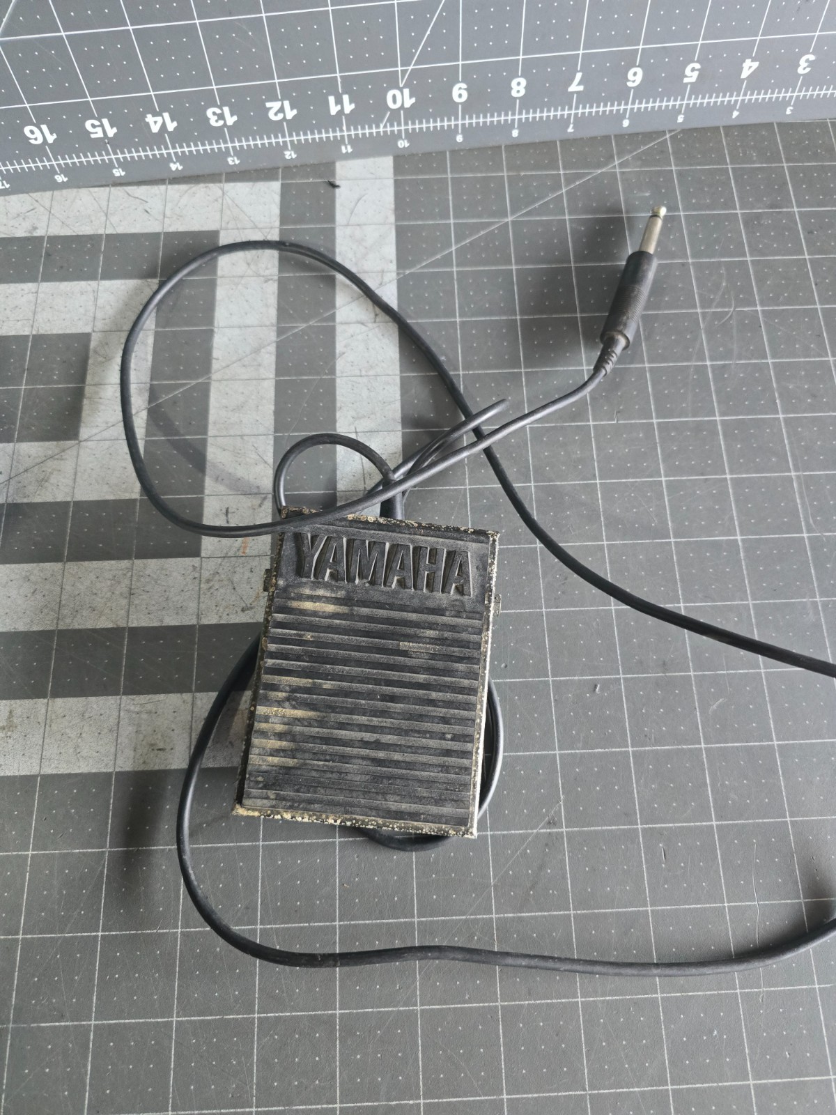YAMAHA DGX Series Keyboard Digital Piano Used Genuine Part: Sustain Pedal Unit