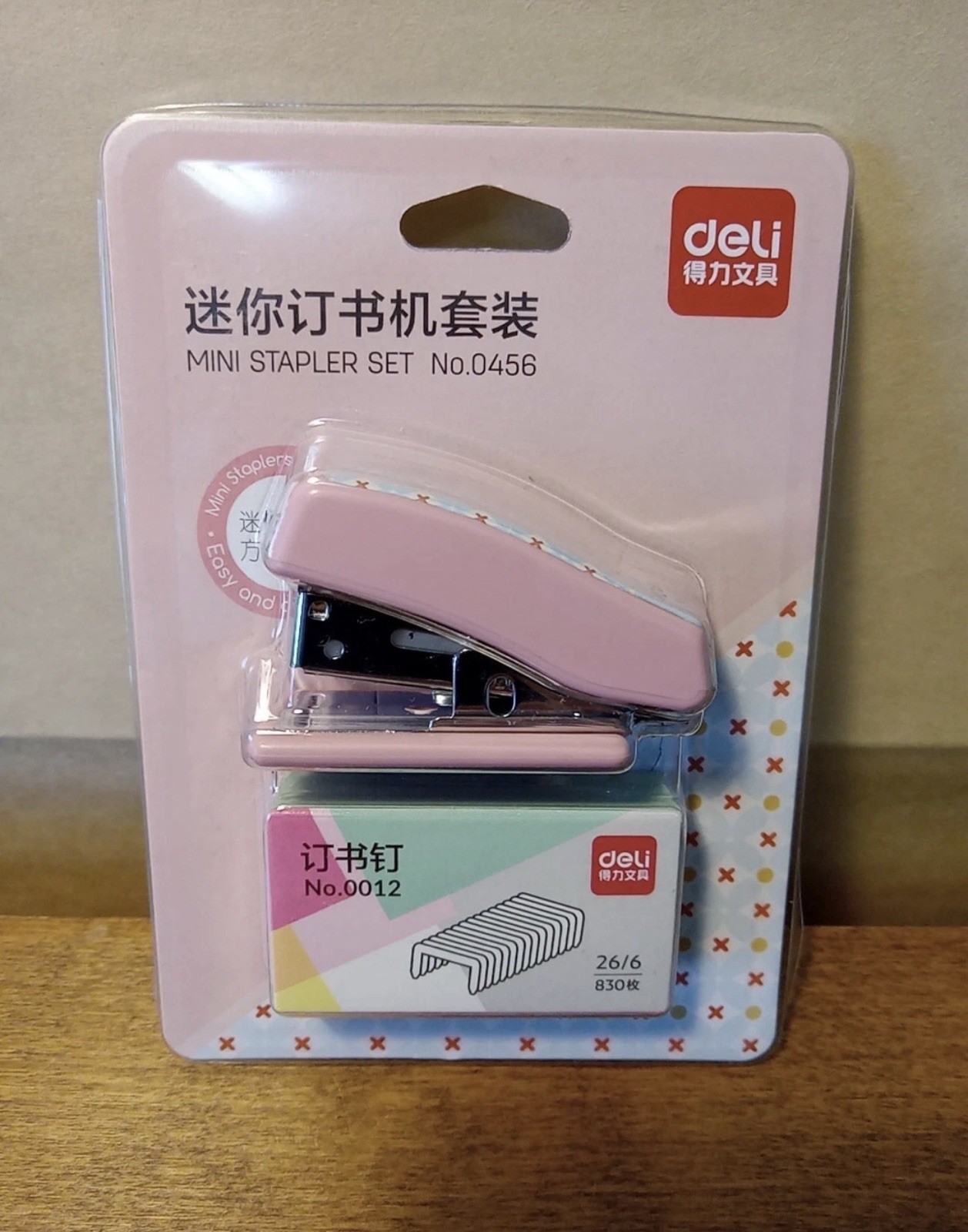 Deli Mini Pink Stapler No.0456 • Cute Desk Accessory • Includes Staples • New