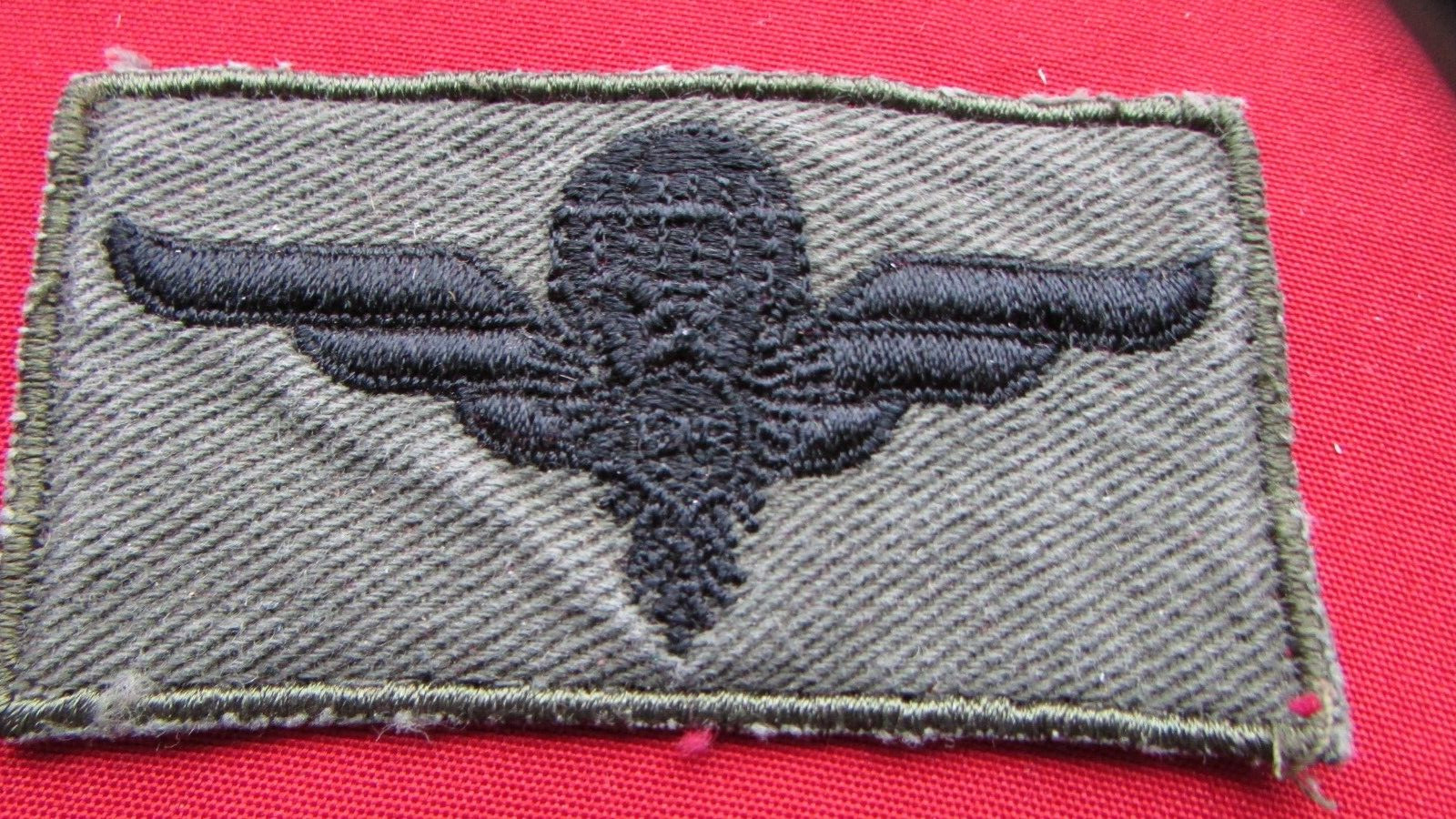 Rare Royal Cambodian Armed Special Forces /Parachutist Subdued Patch.3c