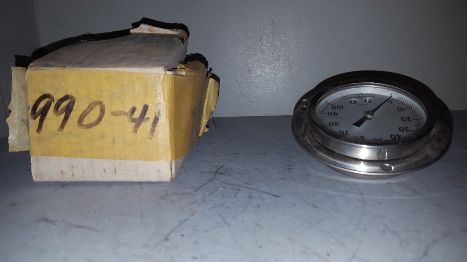 Ashcroft Pressure Gauge, 0-100PSIG, 1009A