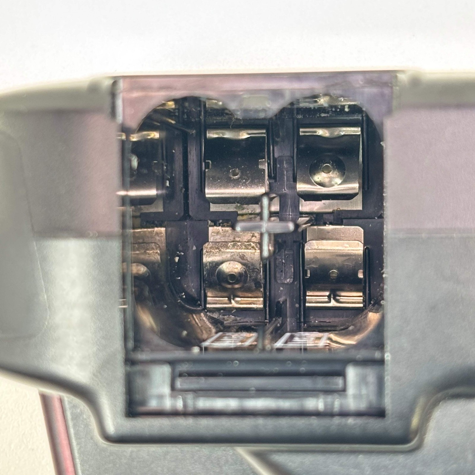 Broken Nikon Speedlight SB-23 Shoe Mount Flash (Damaged Battery Compartment)