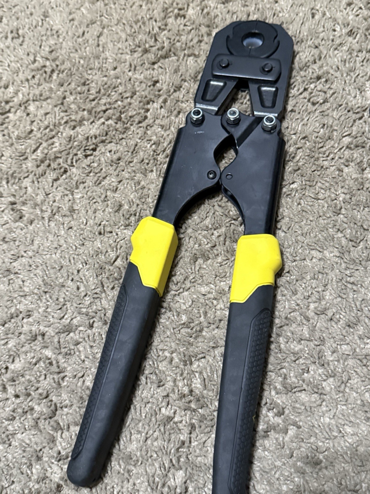 Apollo PEX-B Crimp Tool Kit "MSISING DIFFERENT CRIMP RING SIZES. TOOL ONLY WORKS