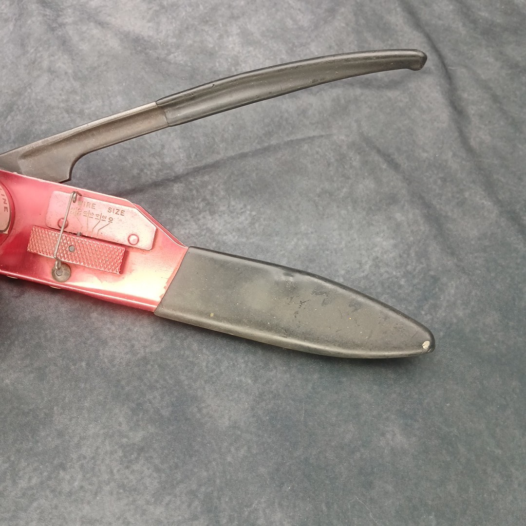 Pyle National Crimp Tool 10-20AWG Wire Size