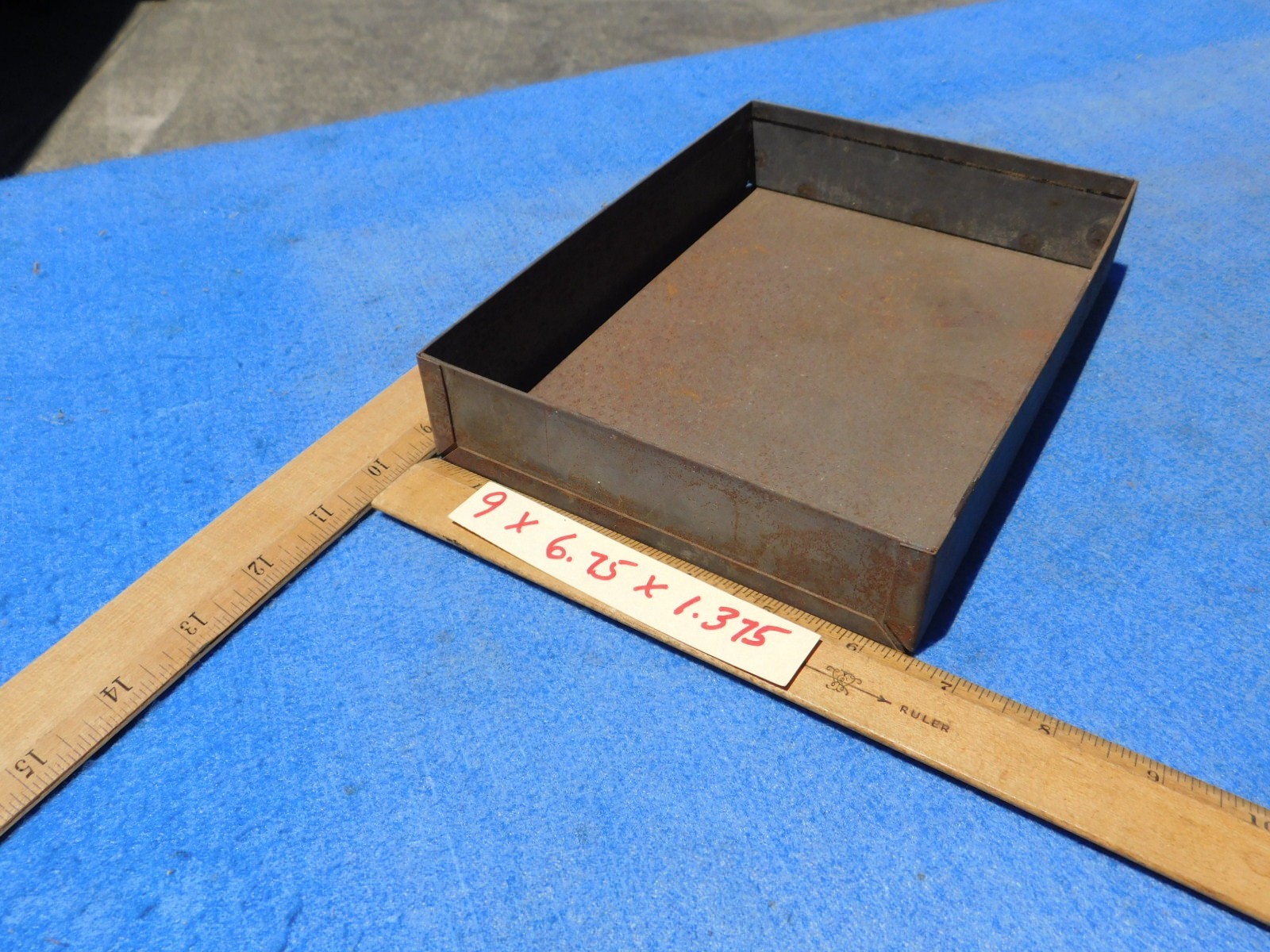 1930s-1950s ?? Coin Tray or Box for arcade game - 9.00 x 6.75 x 1.375 inches (B)