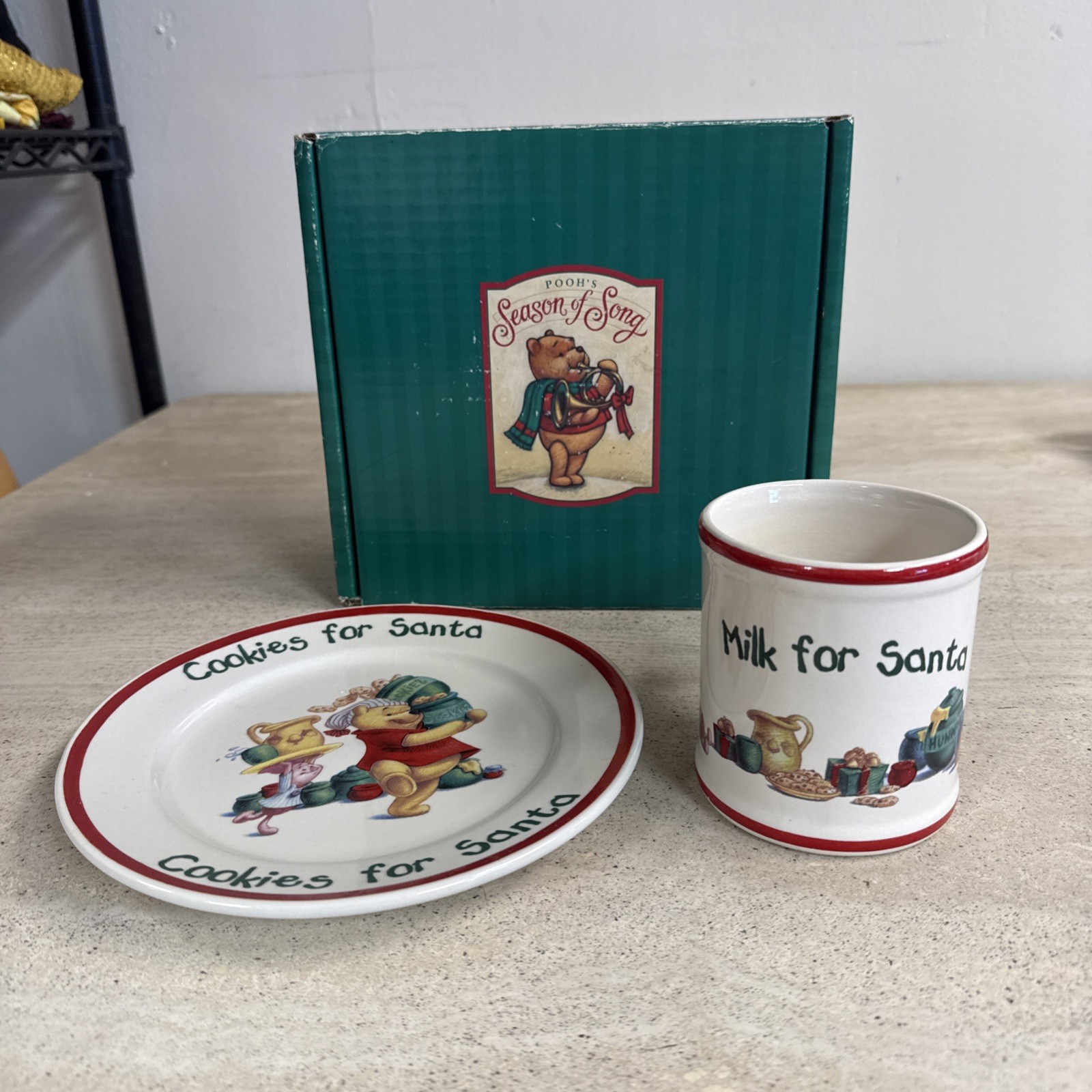 Poohs Season Of Song 1997 The Disney Store Cookies and Milk