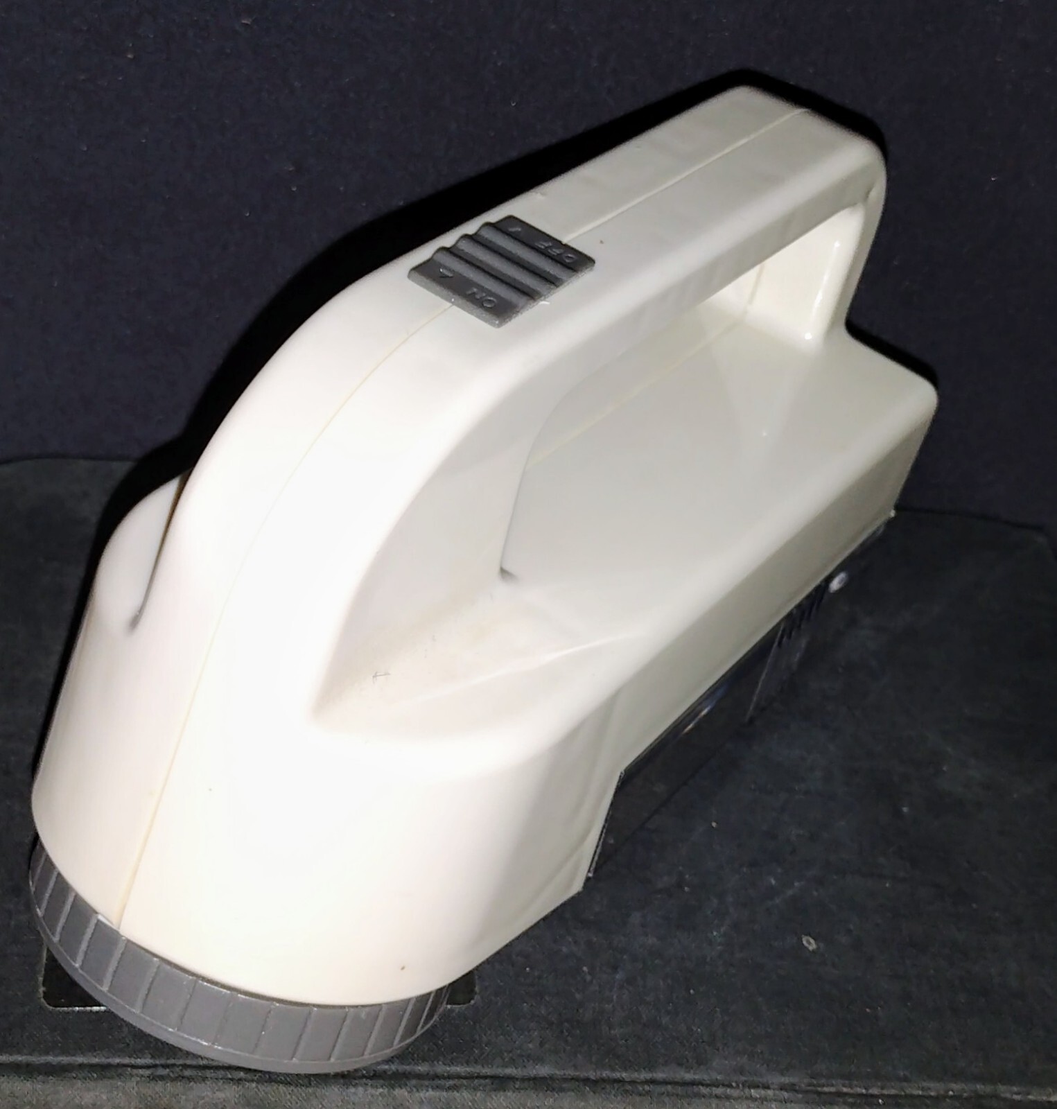 NOS Vintage Sweater Shaver Lint Remover Clothes Fabric Pill De-Fuzz De-Baller