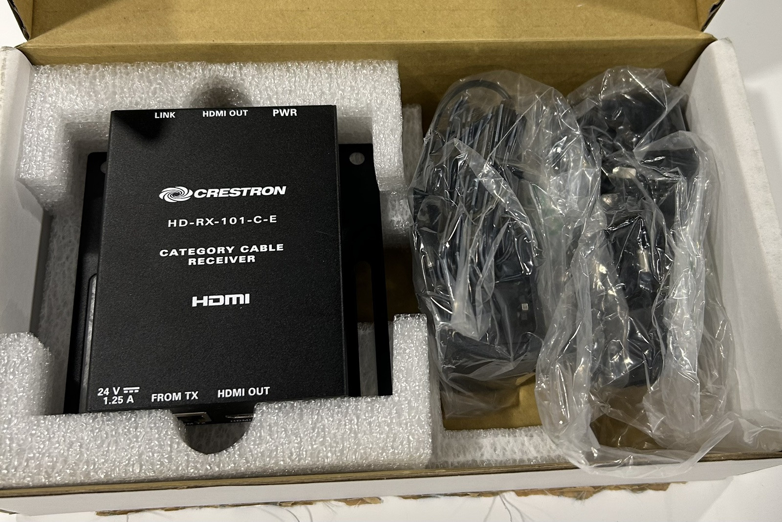 Crestron HD-RX-101-C-E DM Lite – HDMI over CATx Receiver, Surface Mount
