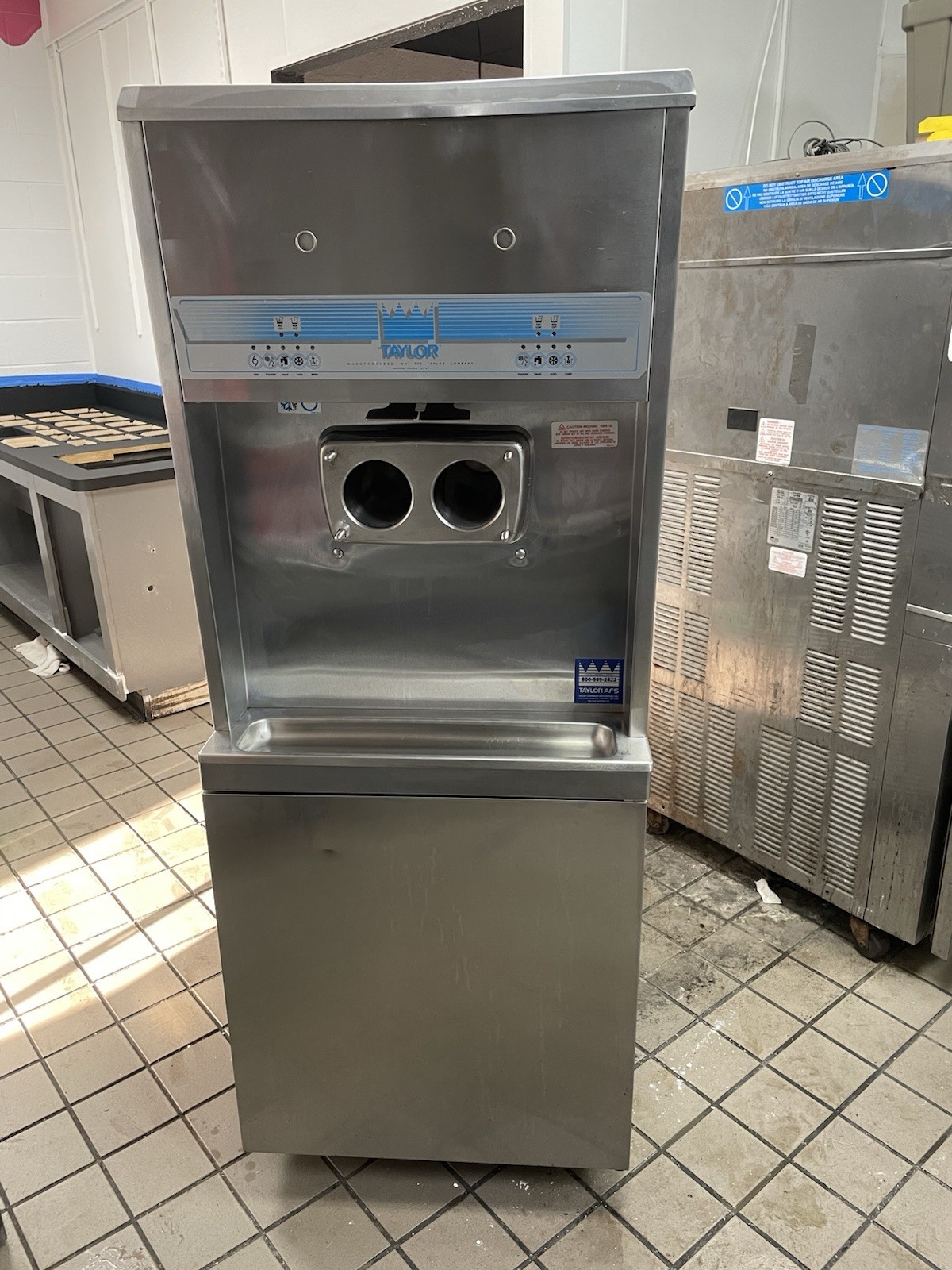 Taylor 8756-27 Soft Serve Ice Cream Machine Floor Model 2 Hoppers