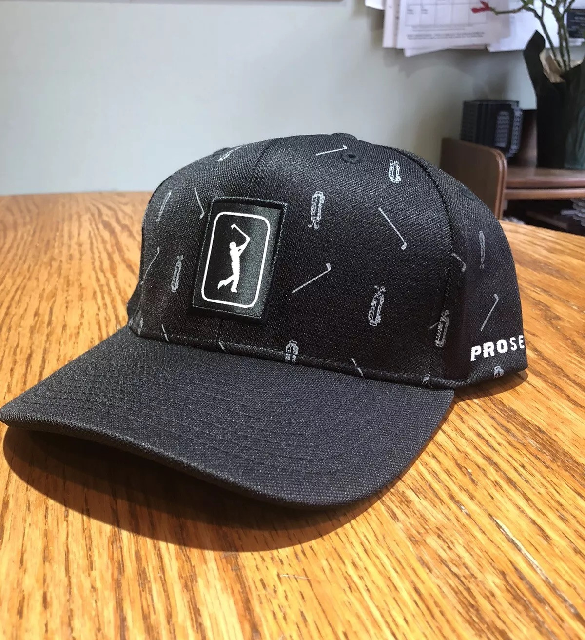 PGA Tour Clubhouse Golf Hat Logo Adjustable Cap /Hat Black - NEW