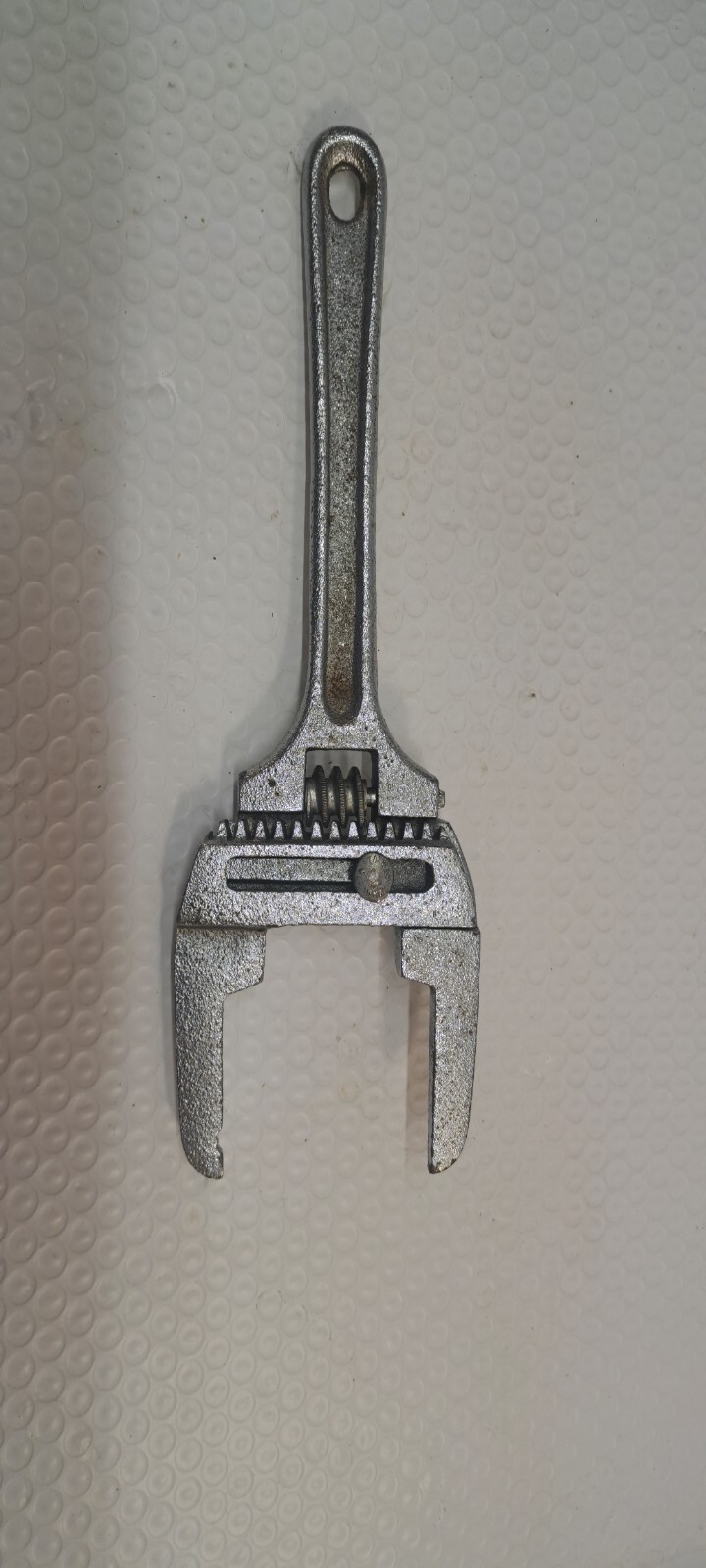 Plumbers Wrench Slip and Lock Nut Wrench Plumbing Adjustable
