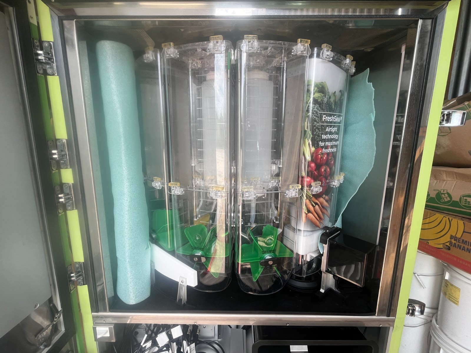 Sally the Salad Vending Machine Chowbotics NEW COMPLETE SET OF CANISTERS
