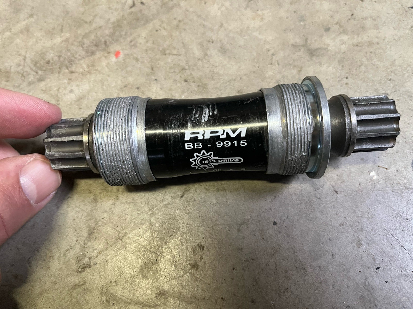RPM Isis Drive 68 x 128 mm BB-9915 Bottom Bracket
