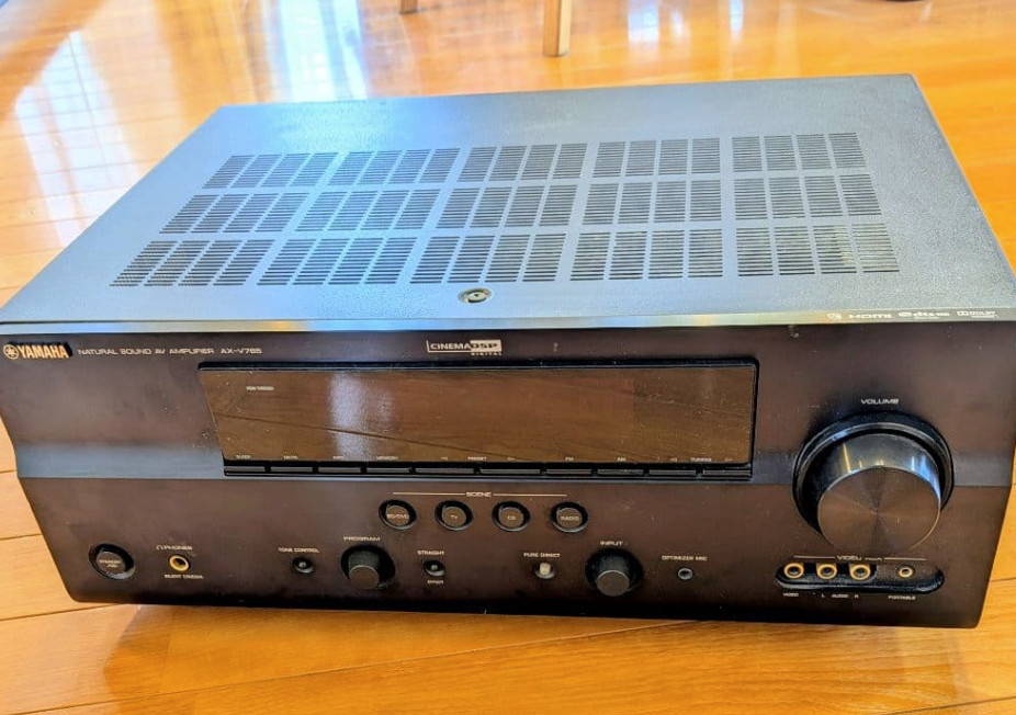 YAMAHA AX-V765 NATURAL SOUND AV AMPLIFIER 7.1ch 95W x7 6Ω AC100V 50/60Hz 240W