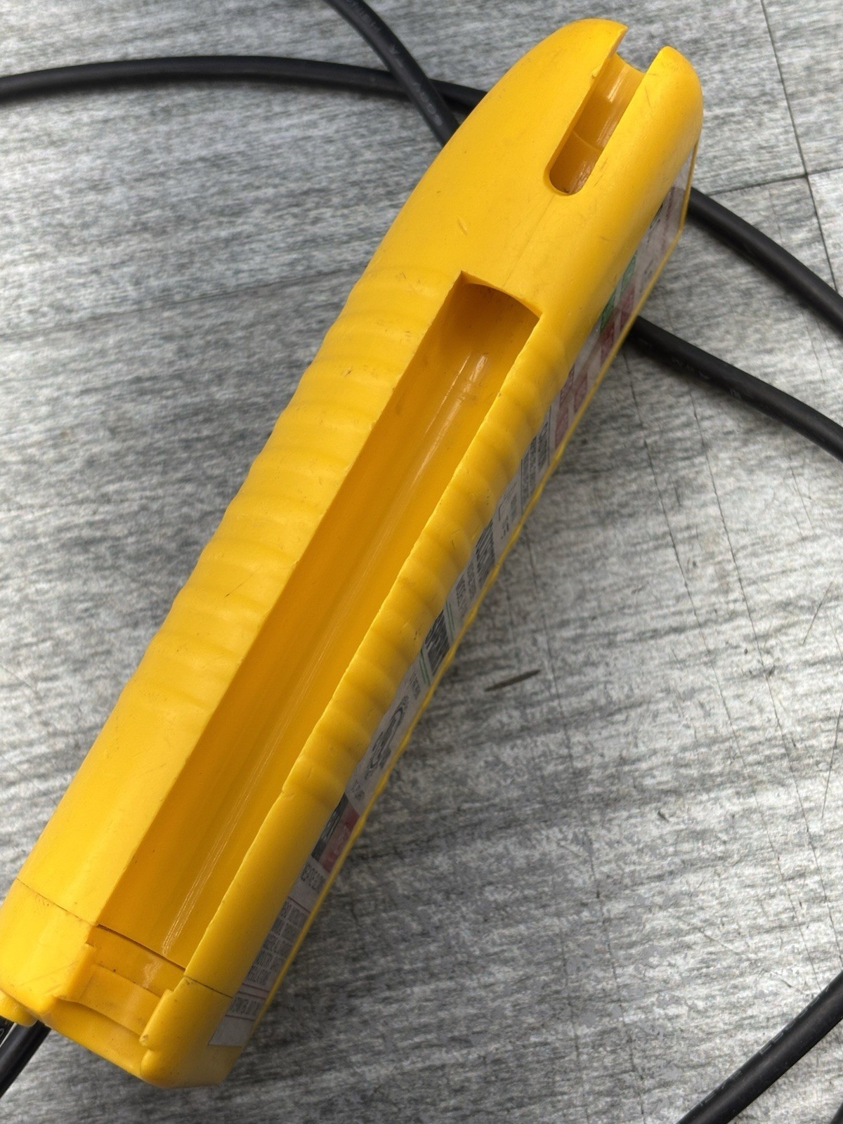Sperry Voltector Voltage Tester V-11A Voltmeter AC/DC 600V Max