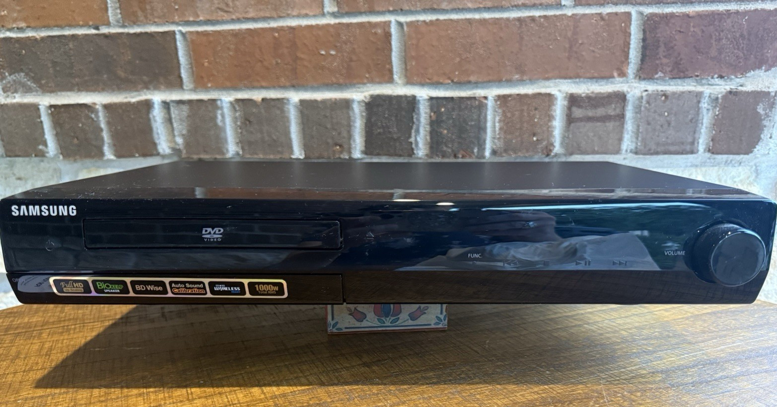 Samsung DVD Receiver 1080p HD Up conversion HT-Z320T/XAA Home Theater System
