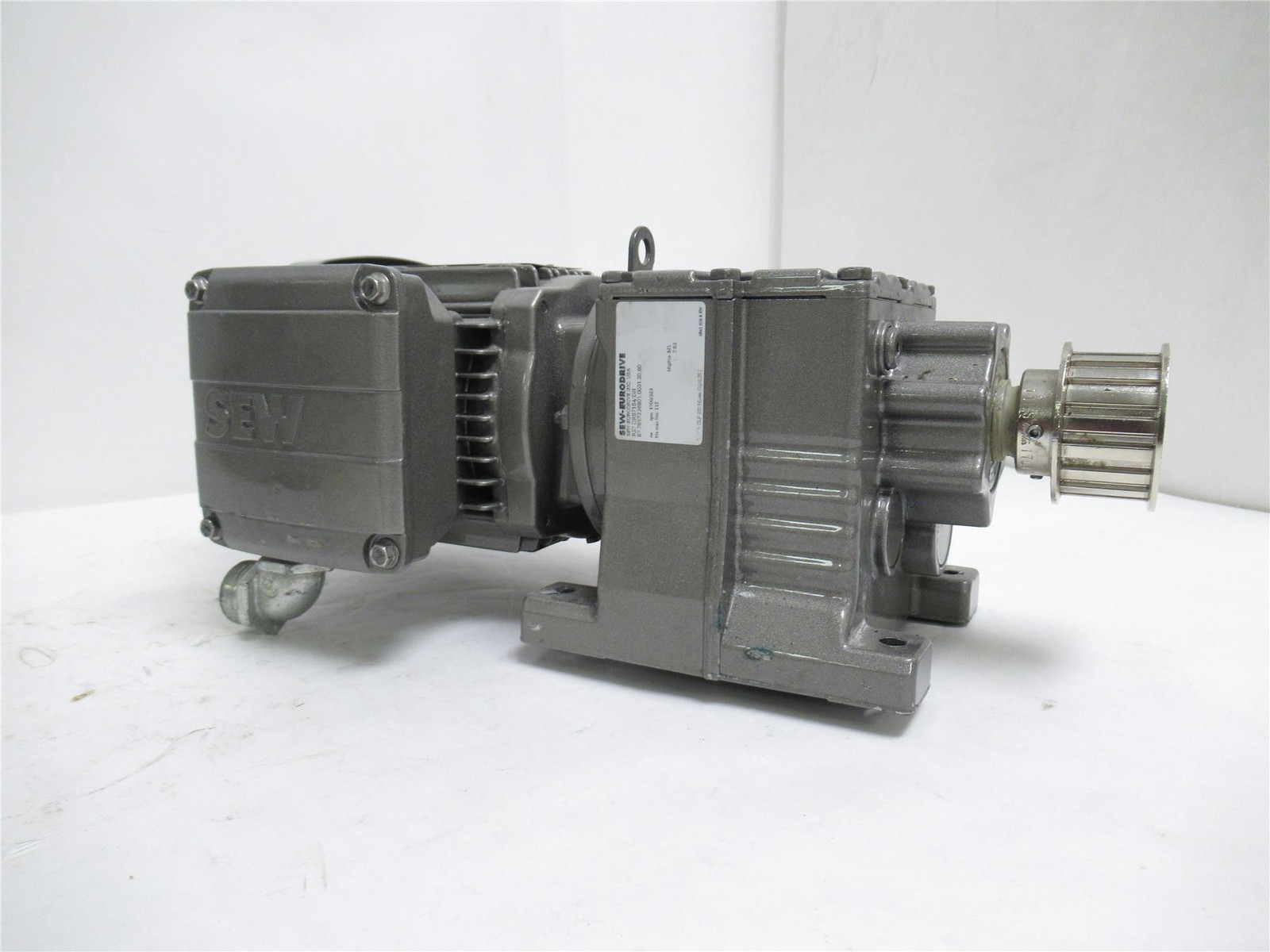 231021 Used; SEW R27DRS71S4/DH AC Gearmotor; 7.63:1 Ratio; 170/223RPM; 230/460V