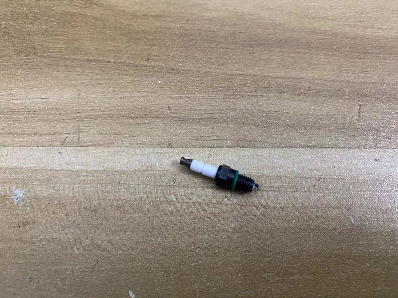 3/16-40 tpi spark plugs