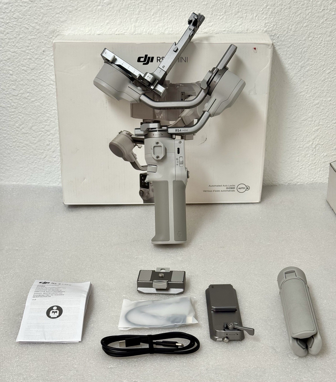 DJI RS 4 Mini Handheld 3-Axis Gimbal Stabilizer #4