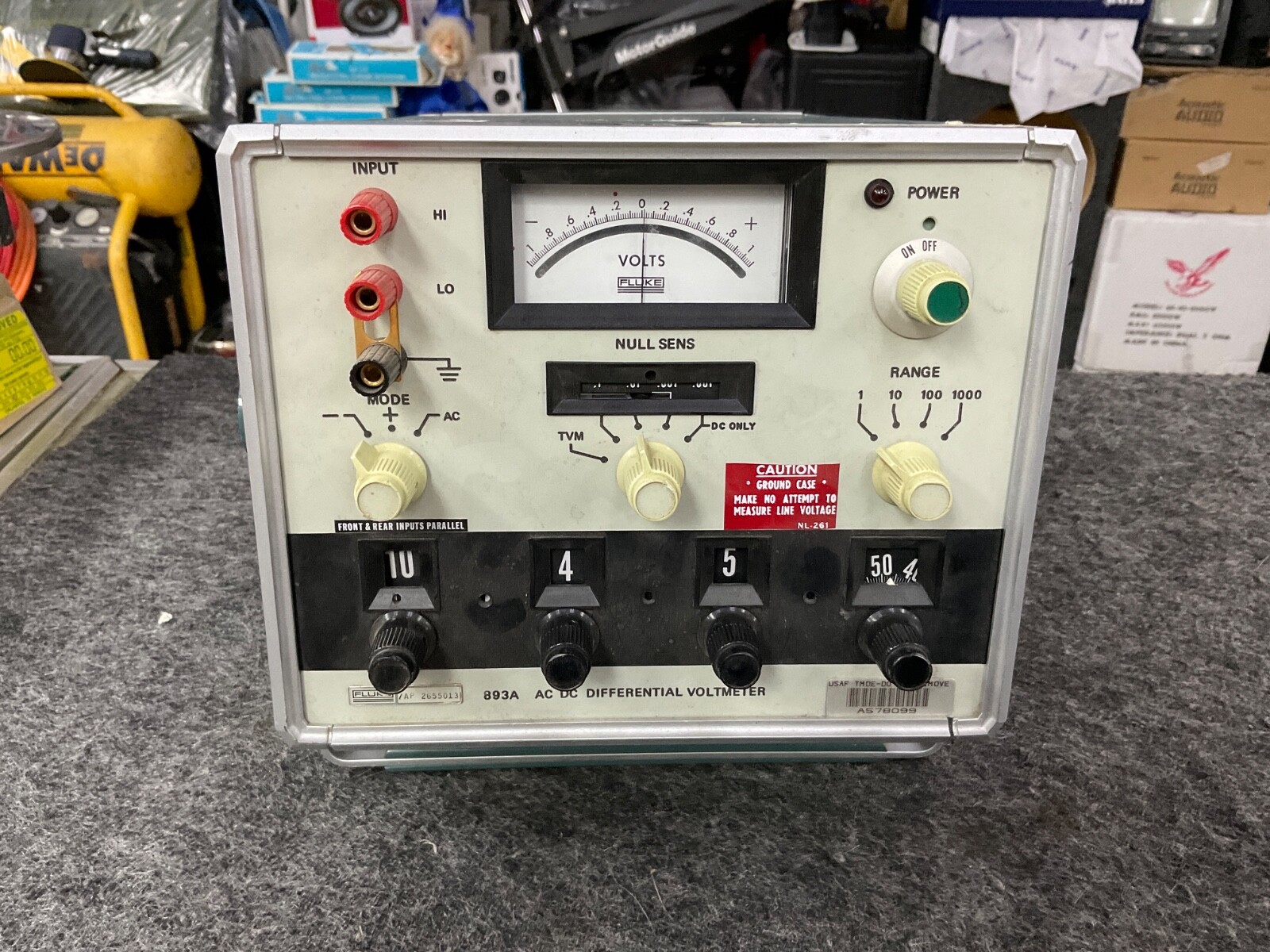 Fluke 893A AC/DC Differential Voltmeter (PARTS ONLY)