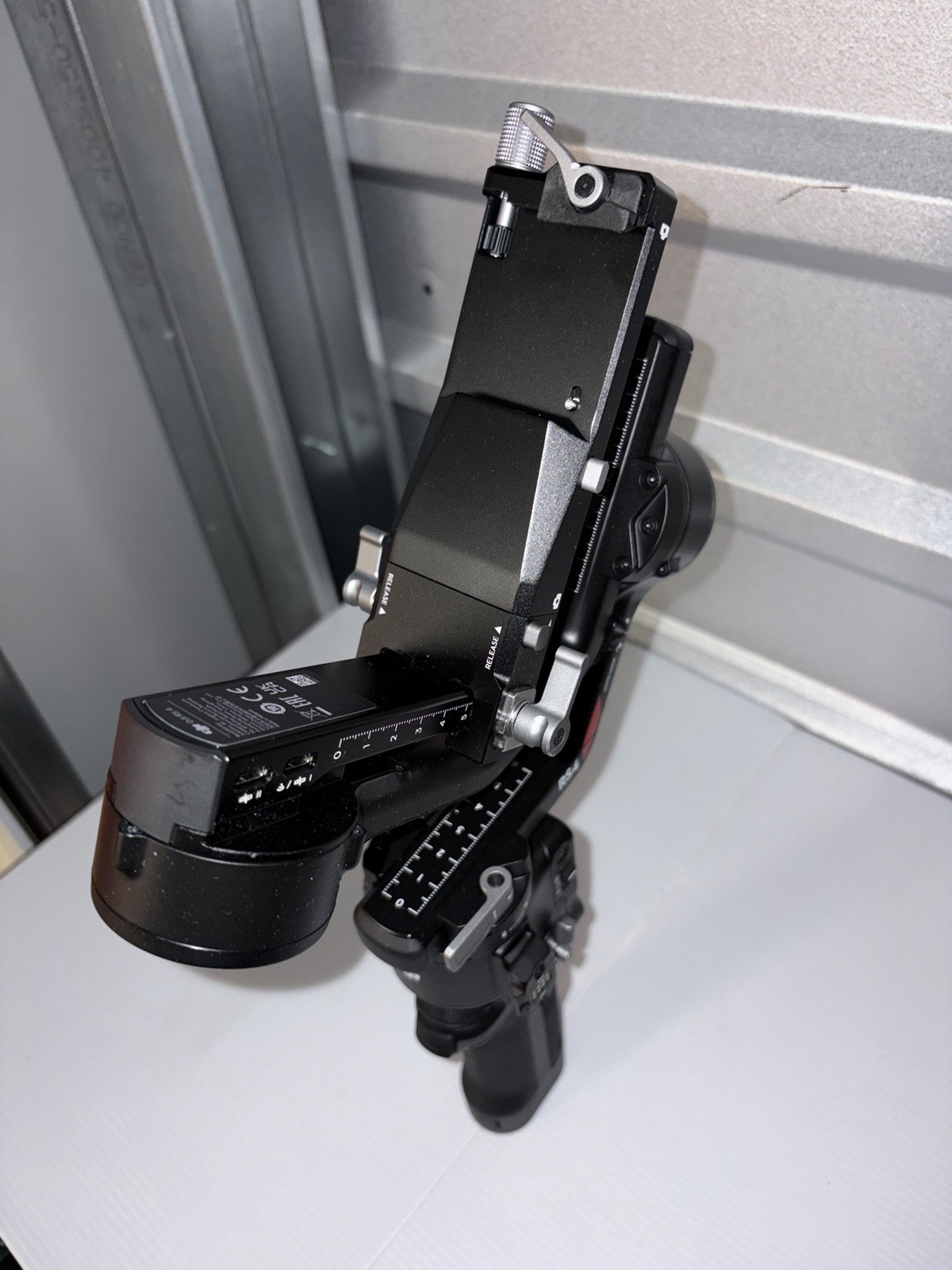 DJI RS 4 3-Axis Gimbal Stabilizer for Cameras