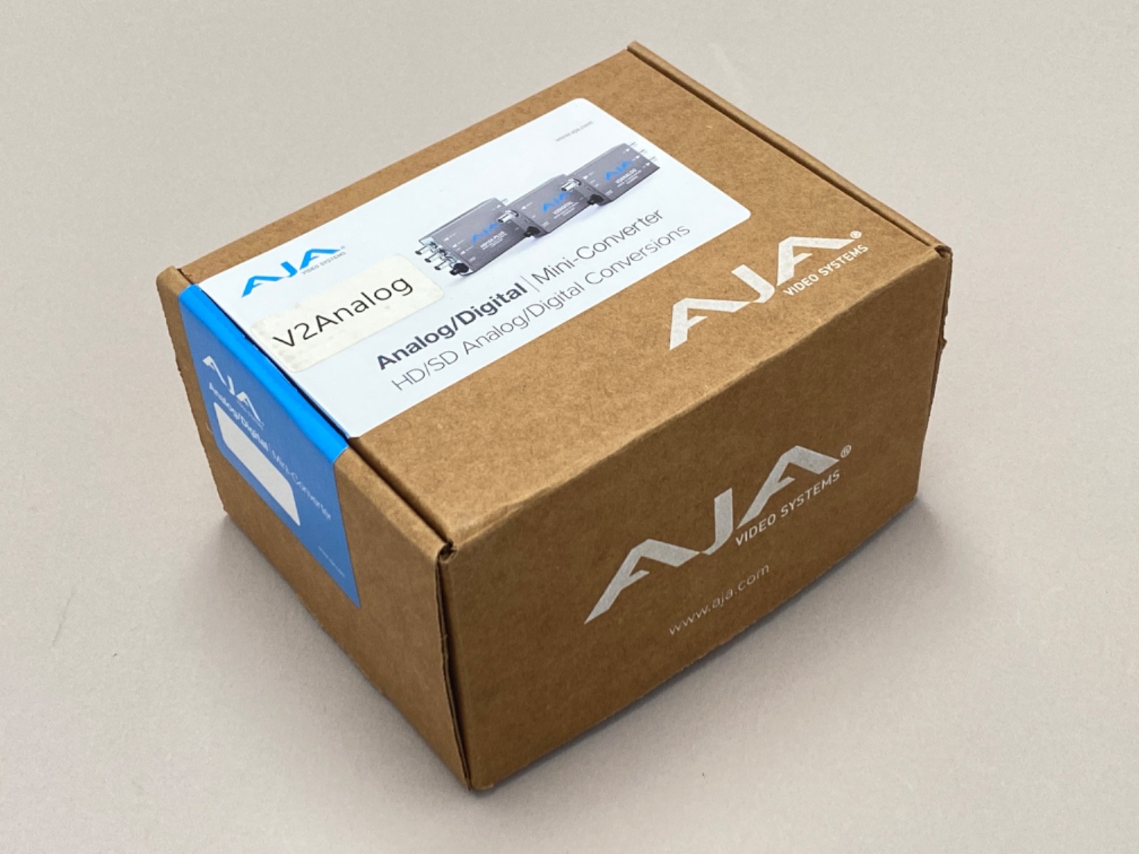 AJA V2 Analog/Digital Mini Converter
