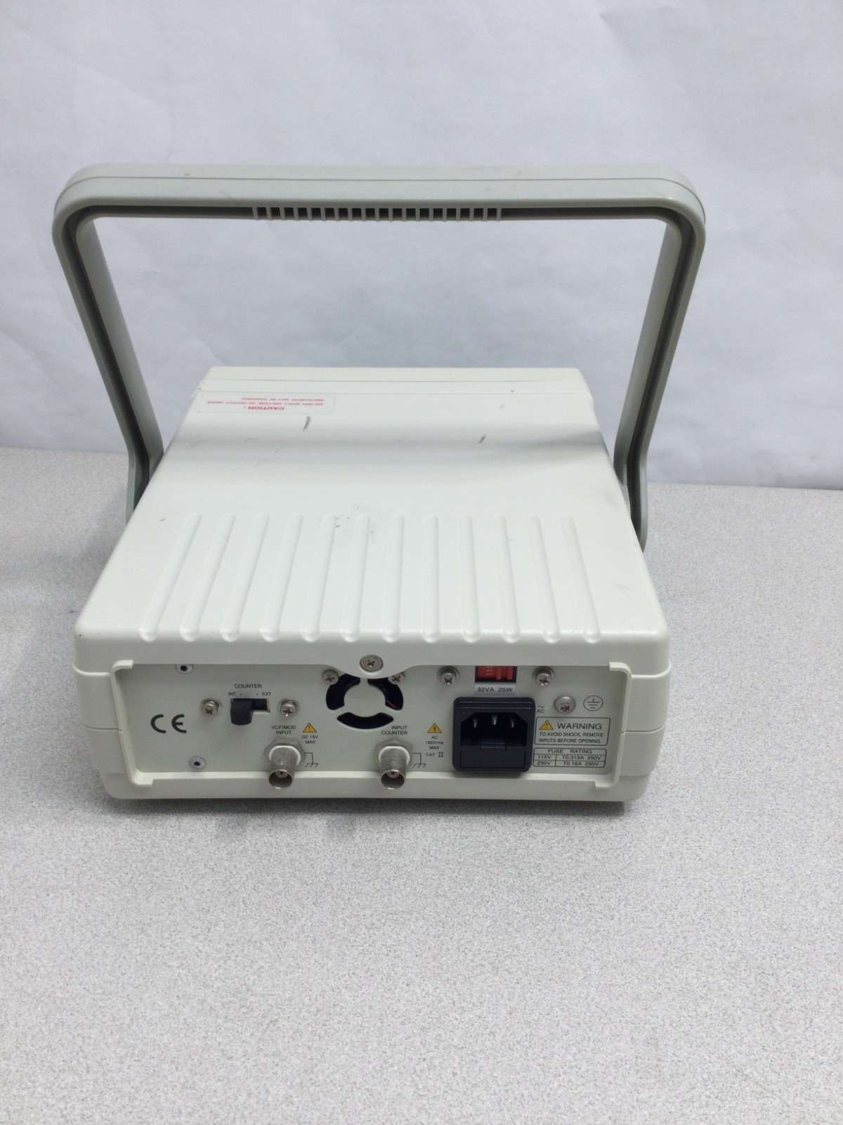 **AS-IS**POWER ON, NON-TESTED GW Instek GFG-8216A Function Generator
