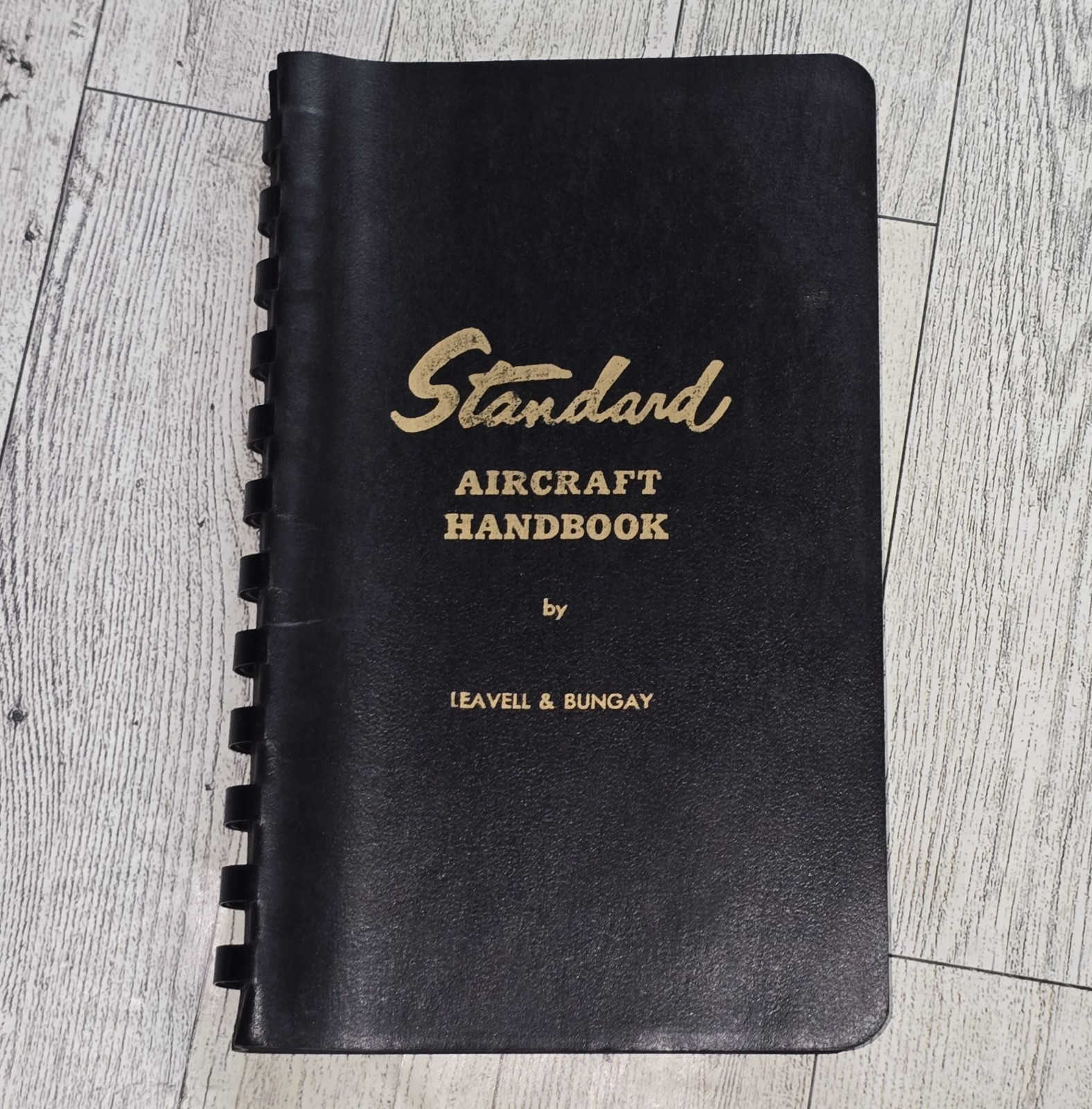 Vintage Standard Aircraft Handbook by Leavell & Bungay Spiral Bound Black
