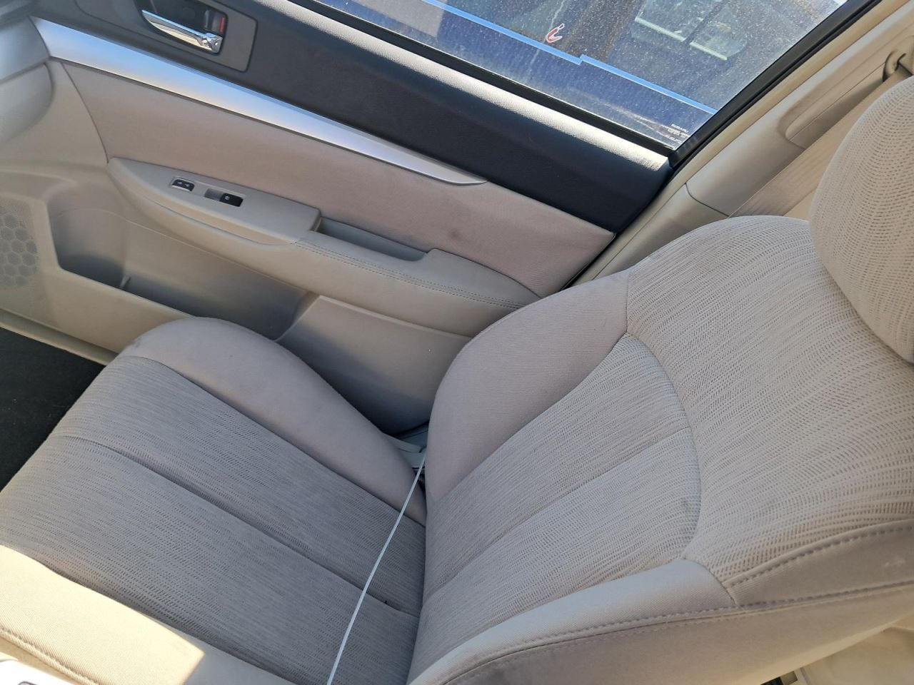 LEGACY 2013 Glove Box 4856119