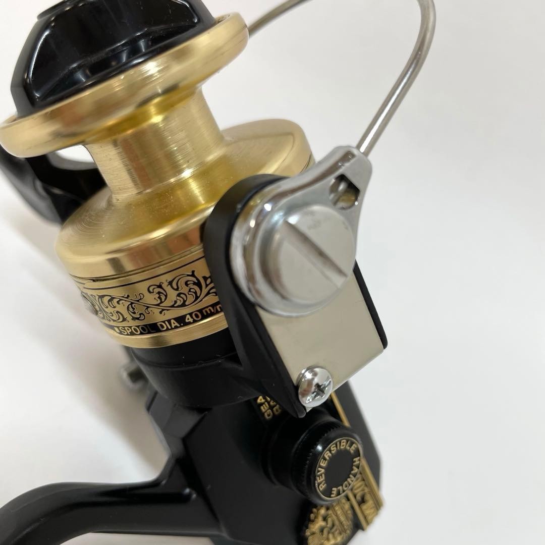 Old SHIMANO ML2000SS Small Spinning Reel