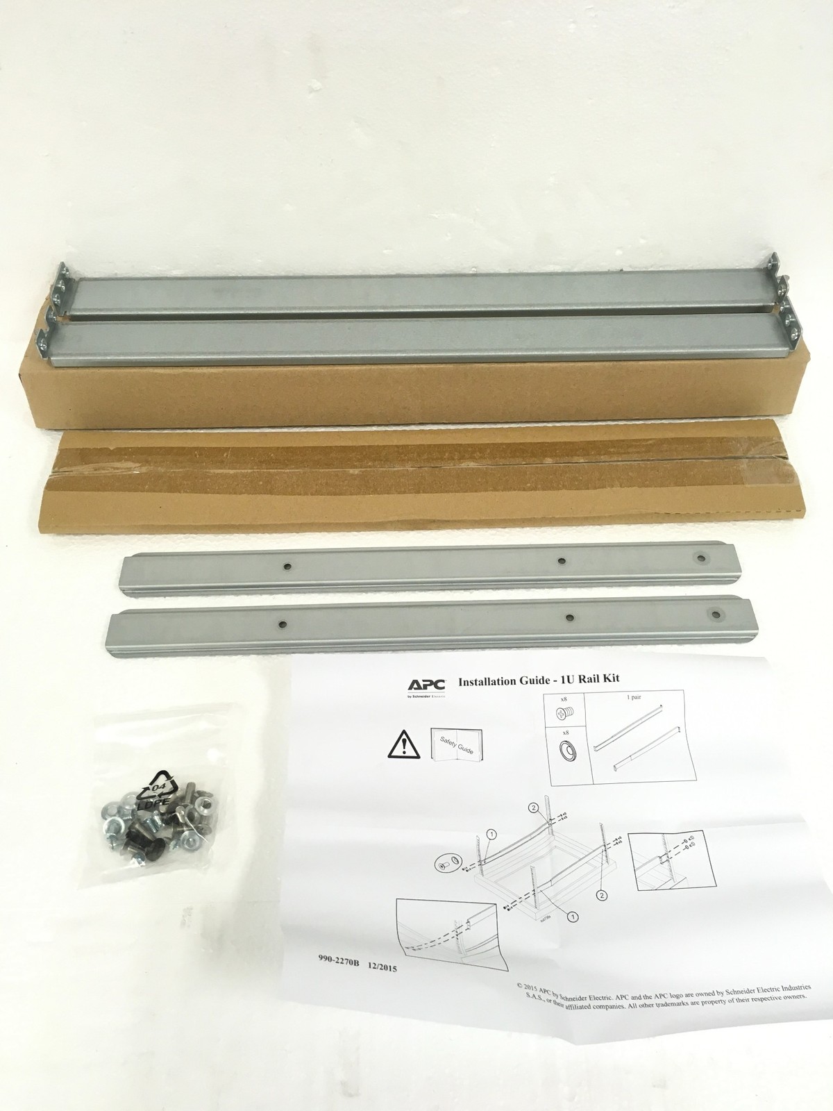 NEW APC Schneider 1U Rail Kit SCHOM-90712 Metric RoHS SCHOM-90712, FREE SHIP QTY