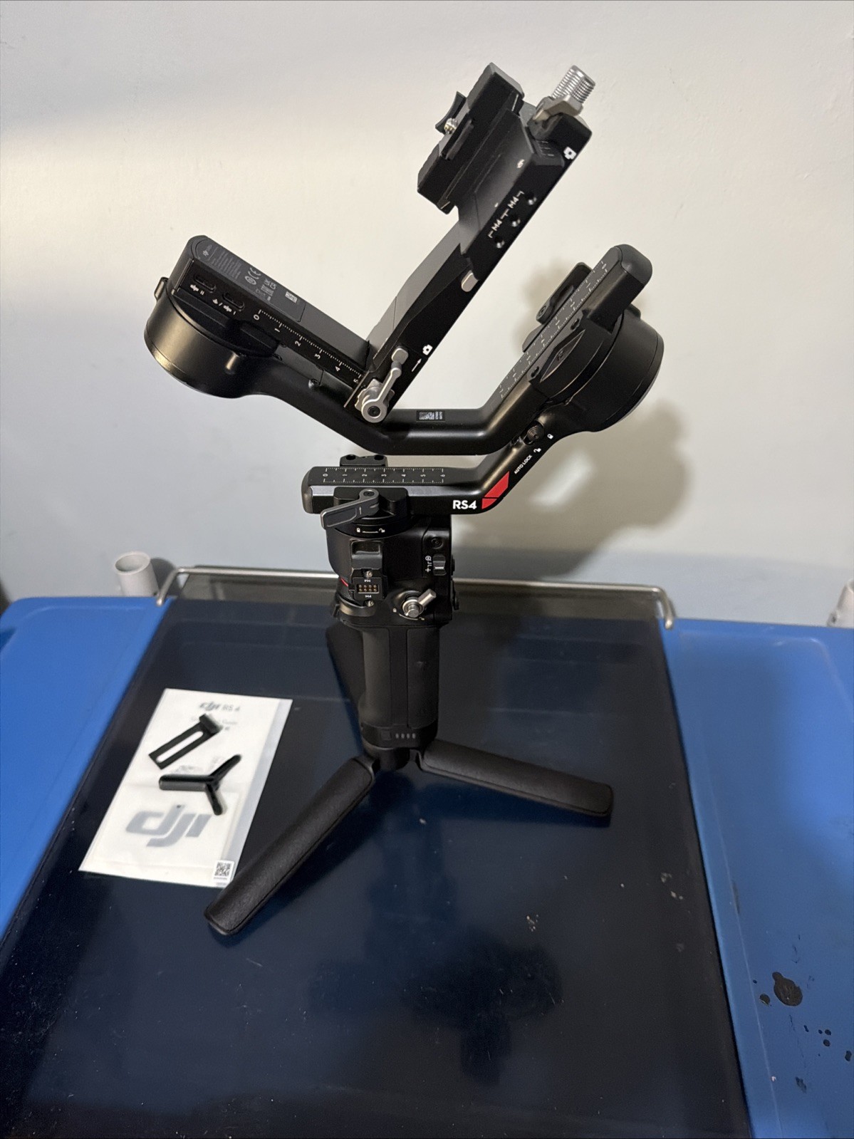dji ronin rs4 Camera gimbal (only Used It Once)