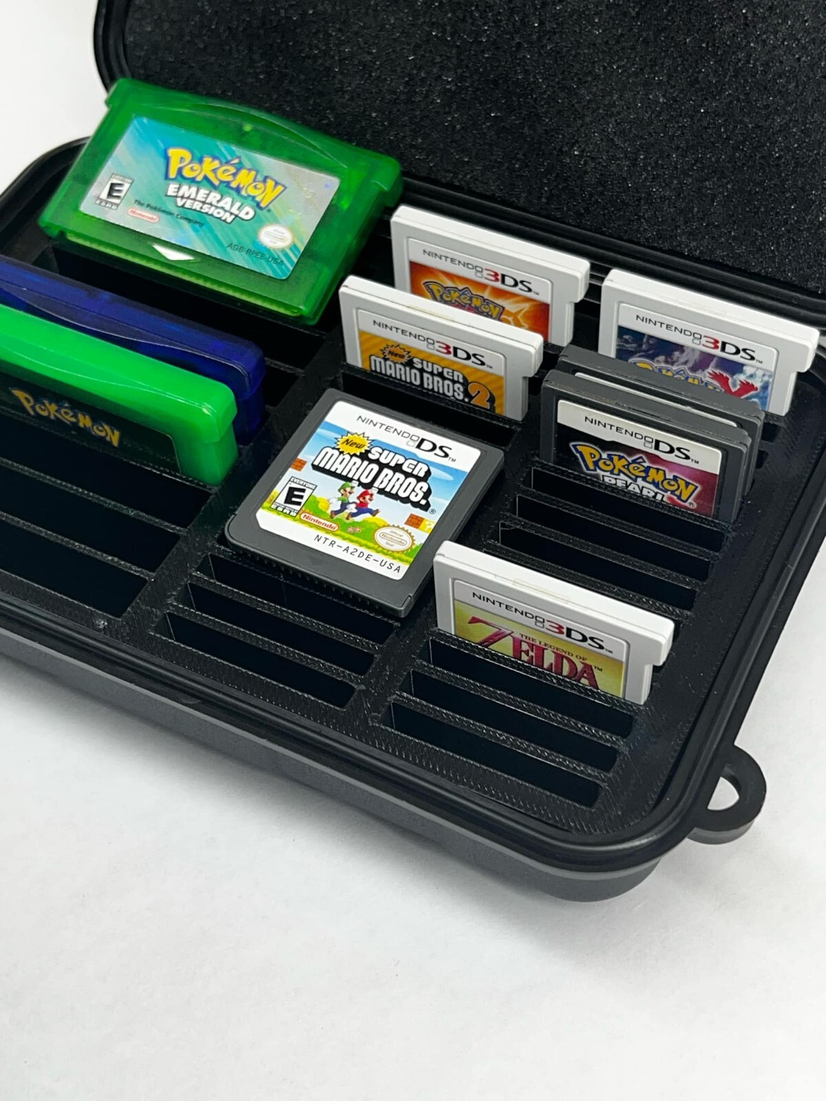 Protective Carrying Case for Gameboy Advance, DS & 3DS Games | SENAC LLC | Holds