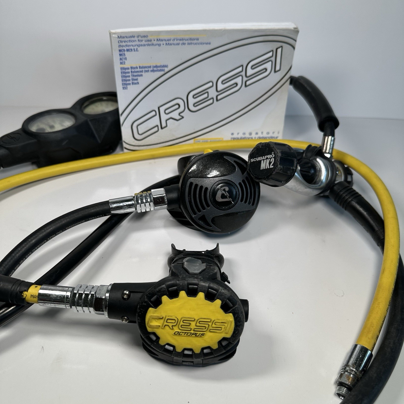 Cressi XS2/AC2 Regulator and XS Octopus Package w/ Manual