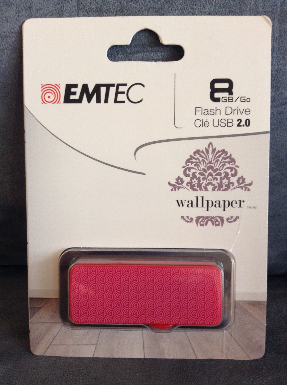 EMTEC 8GB FLASH DRIVE USB 2.0 PINK WALLPAPER - NEW IN PACKAGE