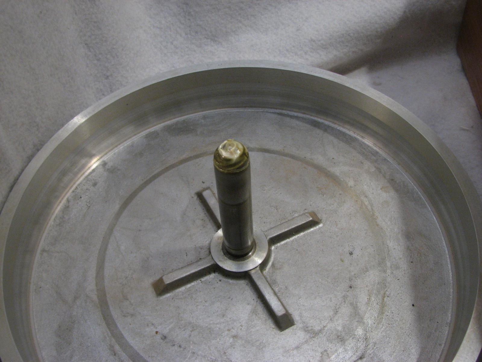 Russco Studio Pro Model B turntable