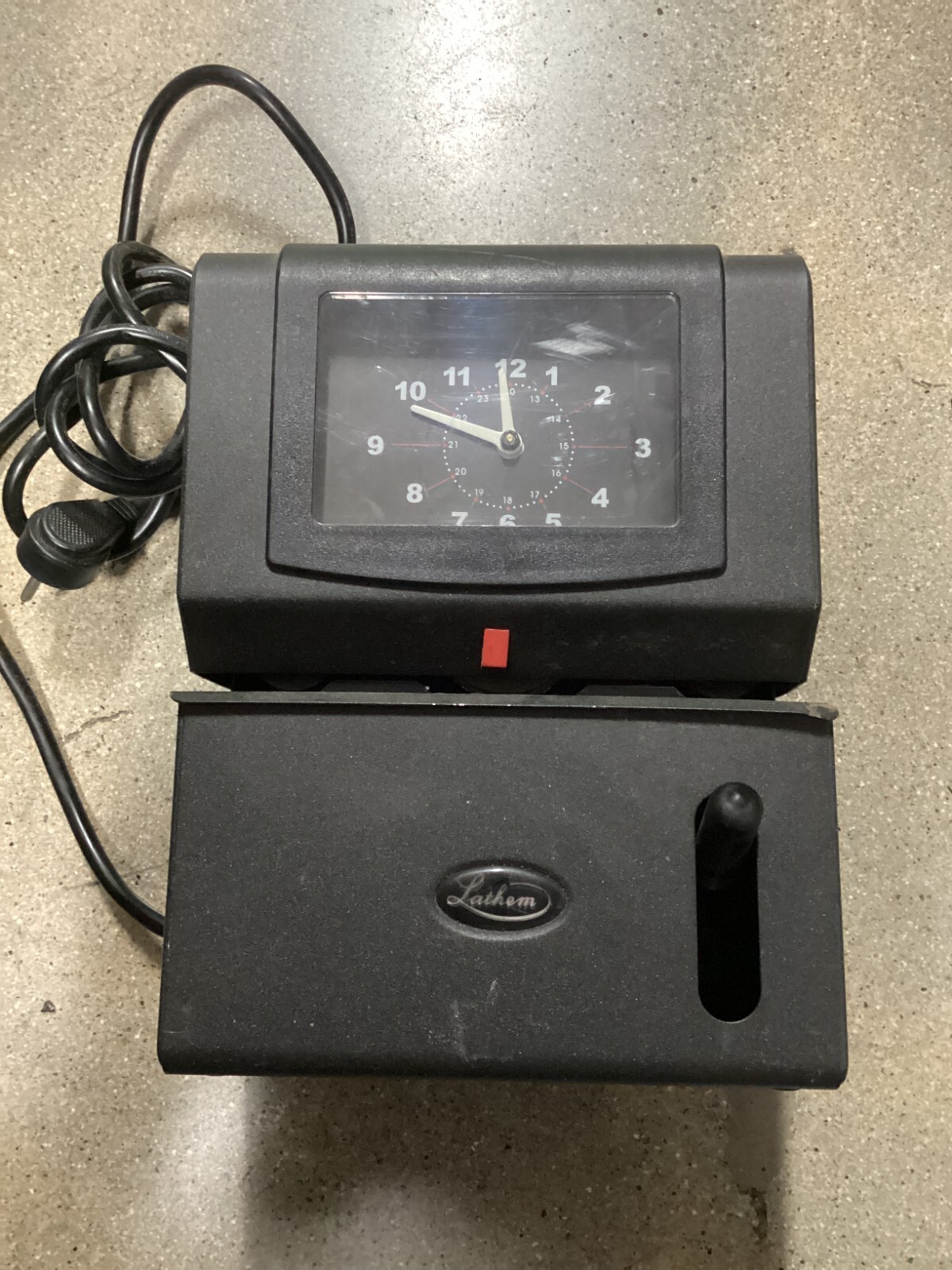 VTG Lathem 2101 Table Top Manual Timecard Recorder Machine Corded Electric Black