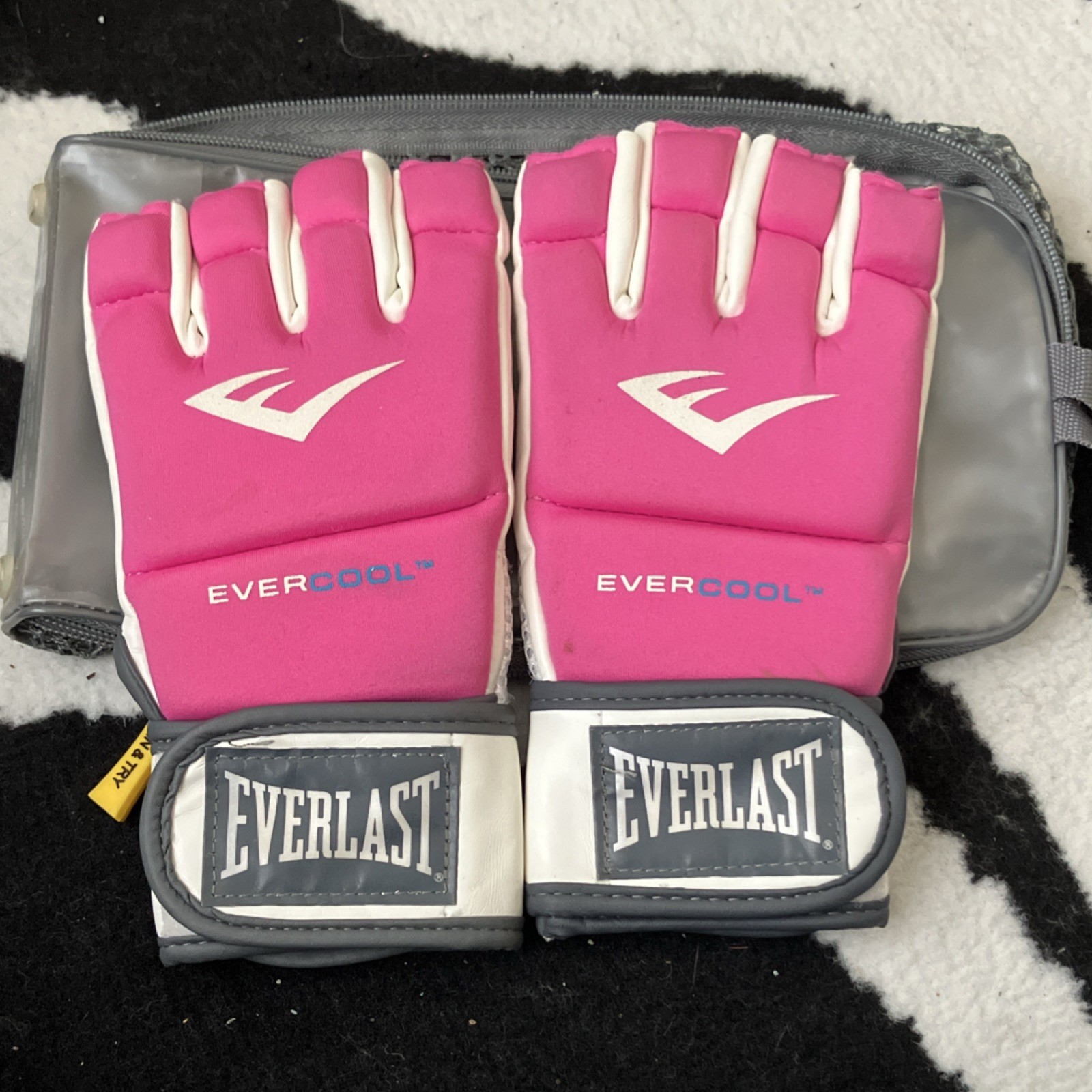 Everlast Evercool Grappling Gloves MMA Martial Arts Pink White Gray Training