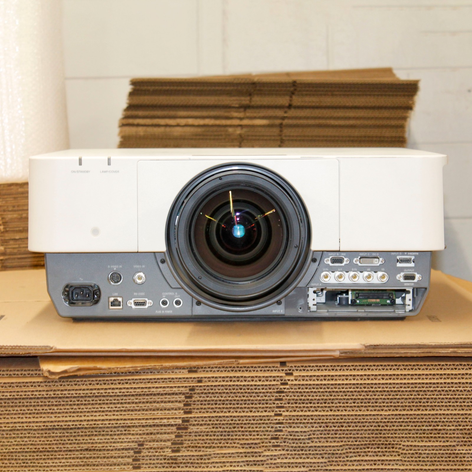 SONY VPL-FH500 3LCD Projector Large Venue 7000 Professional - NO REMOTE CONTROL