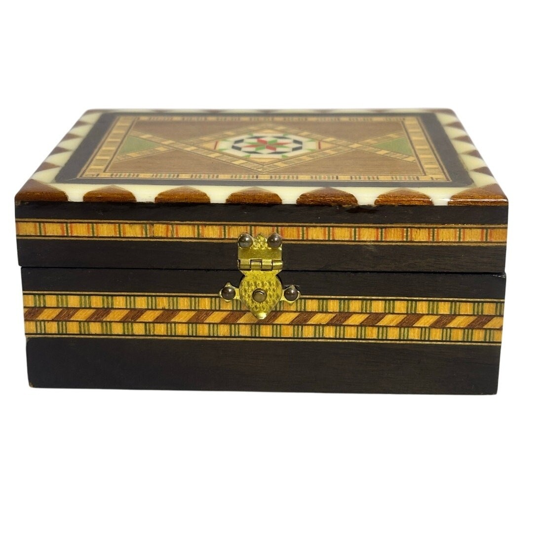 Exceptional Marquetry Inlaid Wooden Mosaic Jewelry Trinket Box 4.75 x 4 x 2 Nice