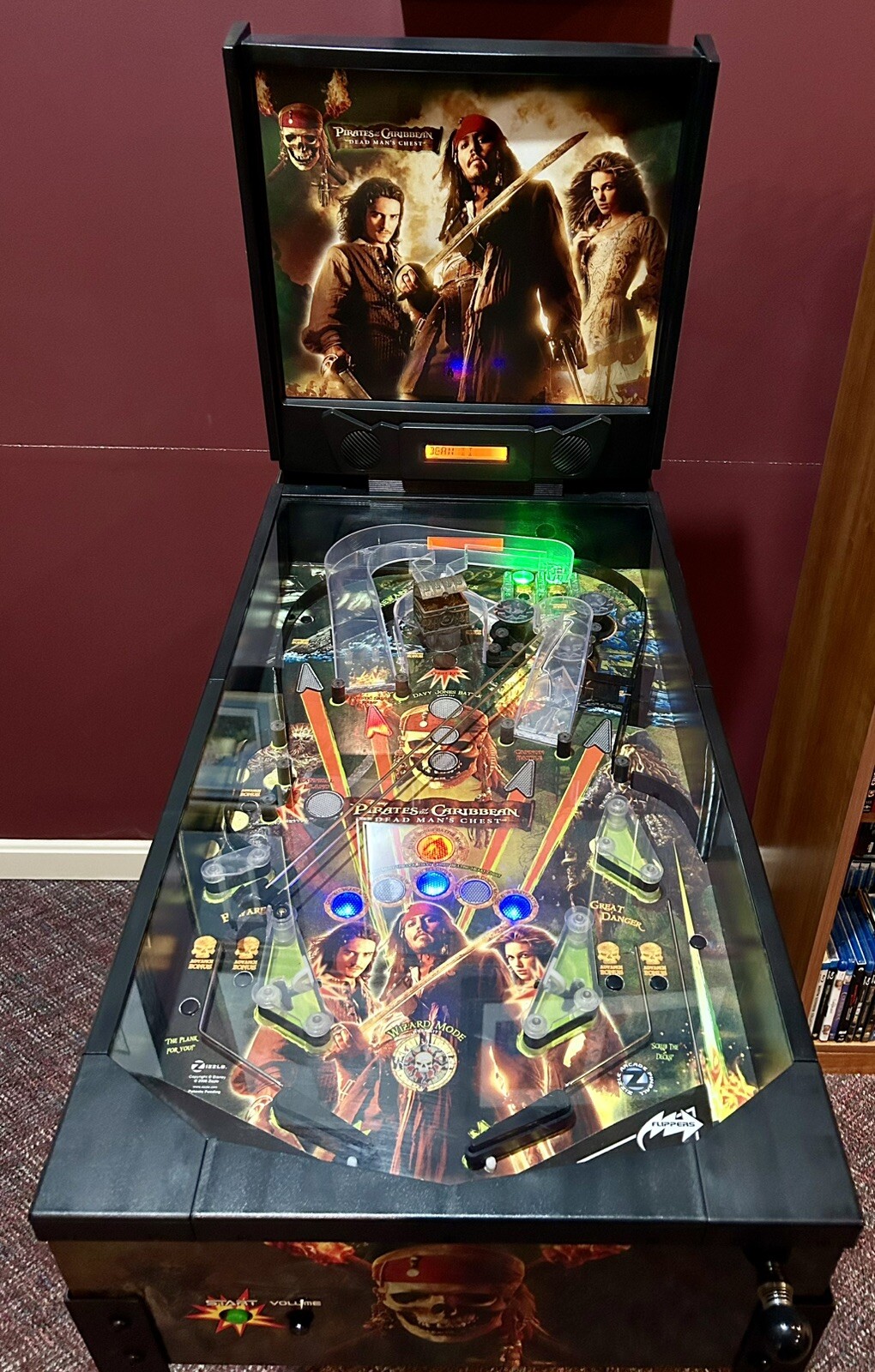 Pirates of The Caribbean Arcade Pinball Zizzle - Working Condition- Pick Up Only