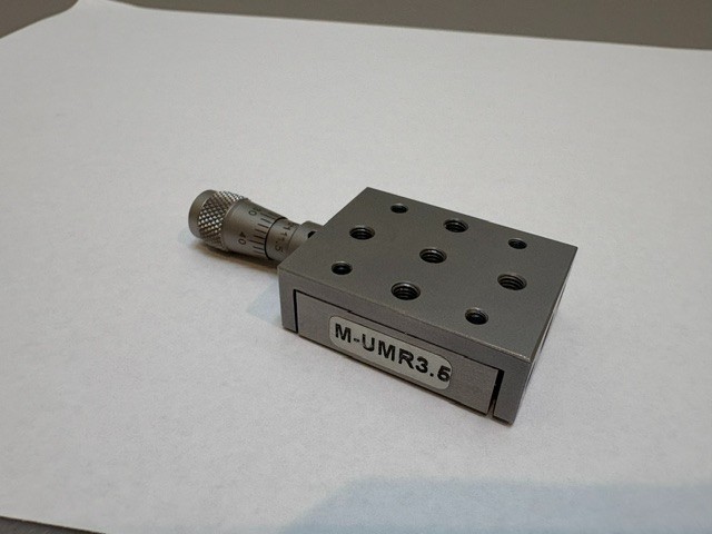 Newport M-UMR3.5 Ball Bearing Linear Stage + BM11.5 Micrometer, good condition