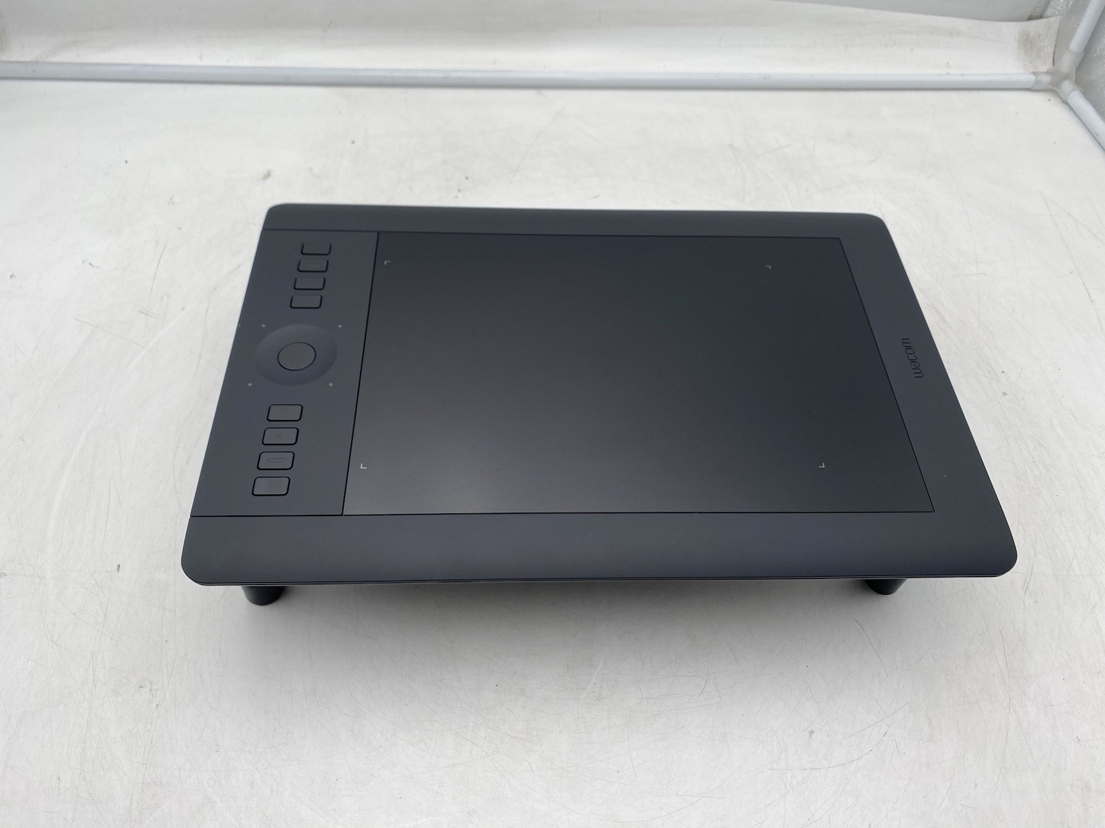 Wacom Intuos Pro PTH-651/K Medium Graphics Tablet Pen