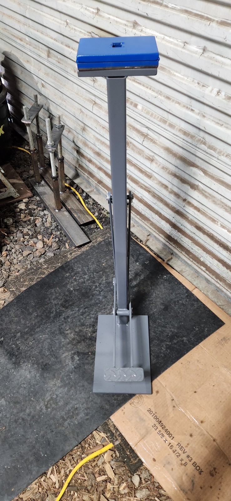 Clamp / vice for sanding, grinding, filing, fitting, welding, and holding.