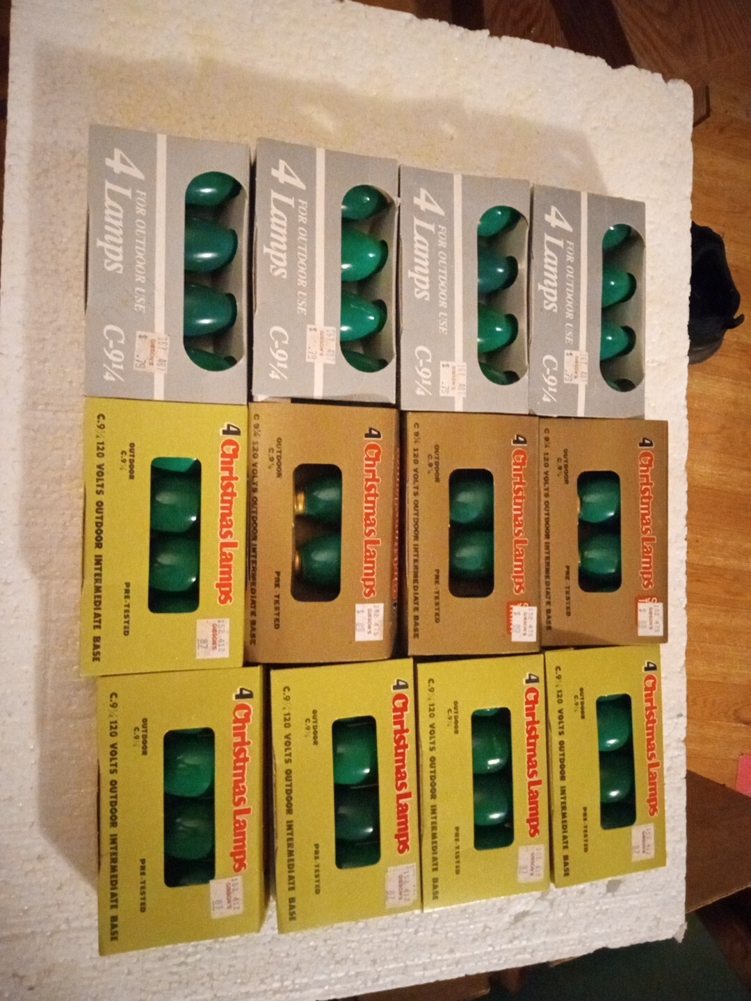 Lot Of 12 Boxes Of Green Christmas Replacement Bulbs C9 Outdoor 48 Bulbs
