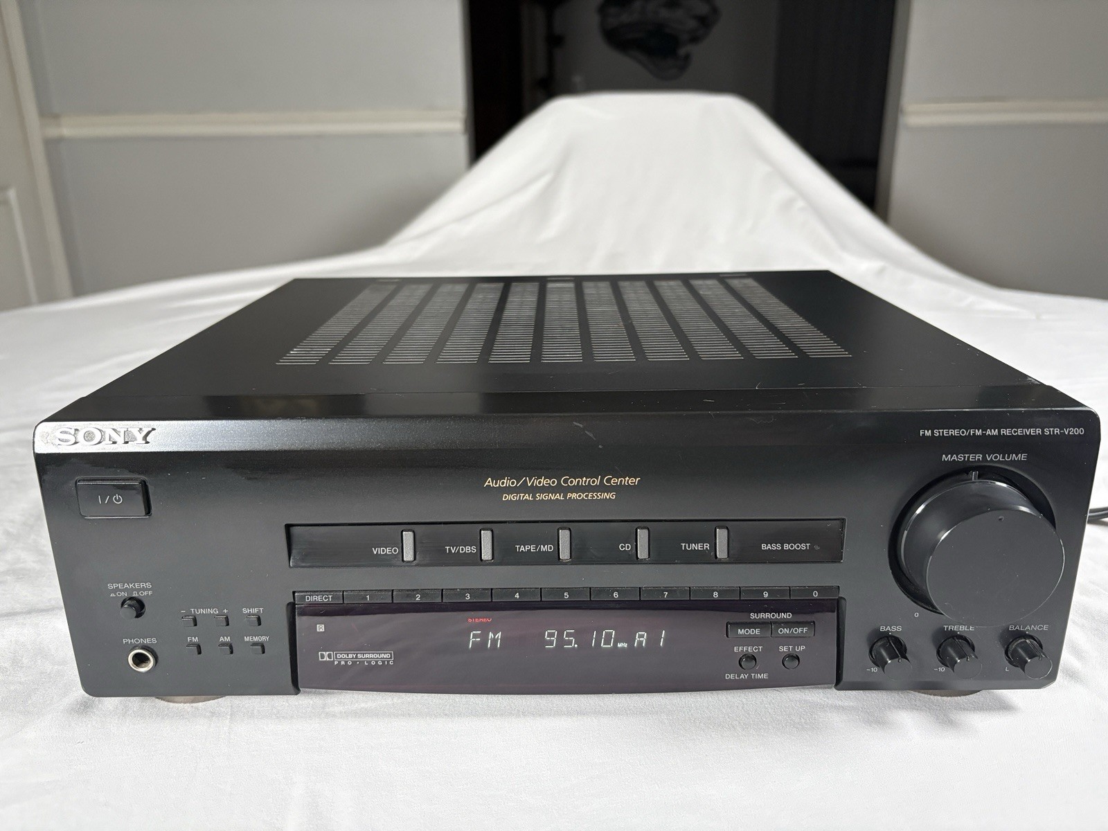 Sony STR-V200 Audio Video Control Center AM FM Stereo Receiver Surround Sound 