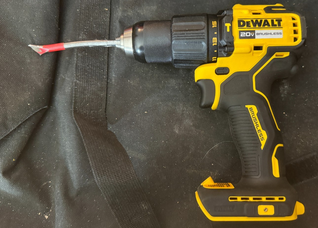 DEWALT 1/2-in 20-volt max Variable Speed Brushless Cordless Hammer Drill