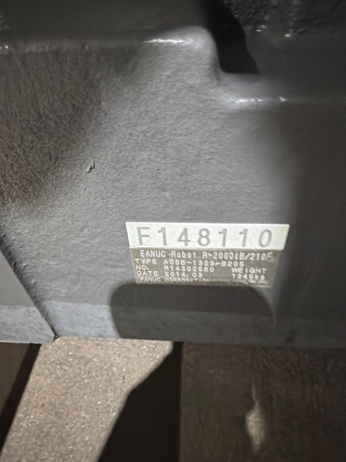 FANUC R‑2000iB/210F Complete w/ R‑30iB Controller USED