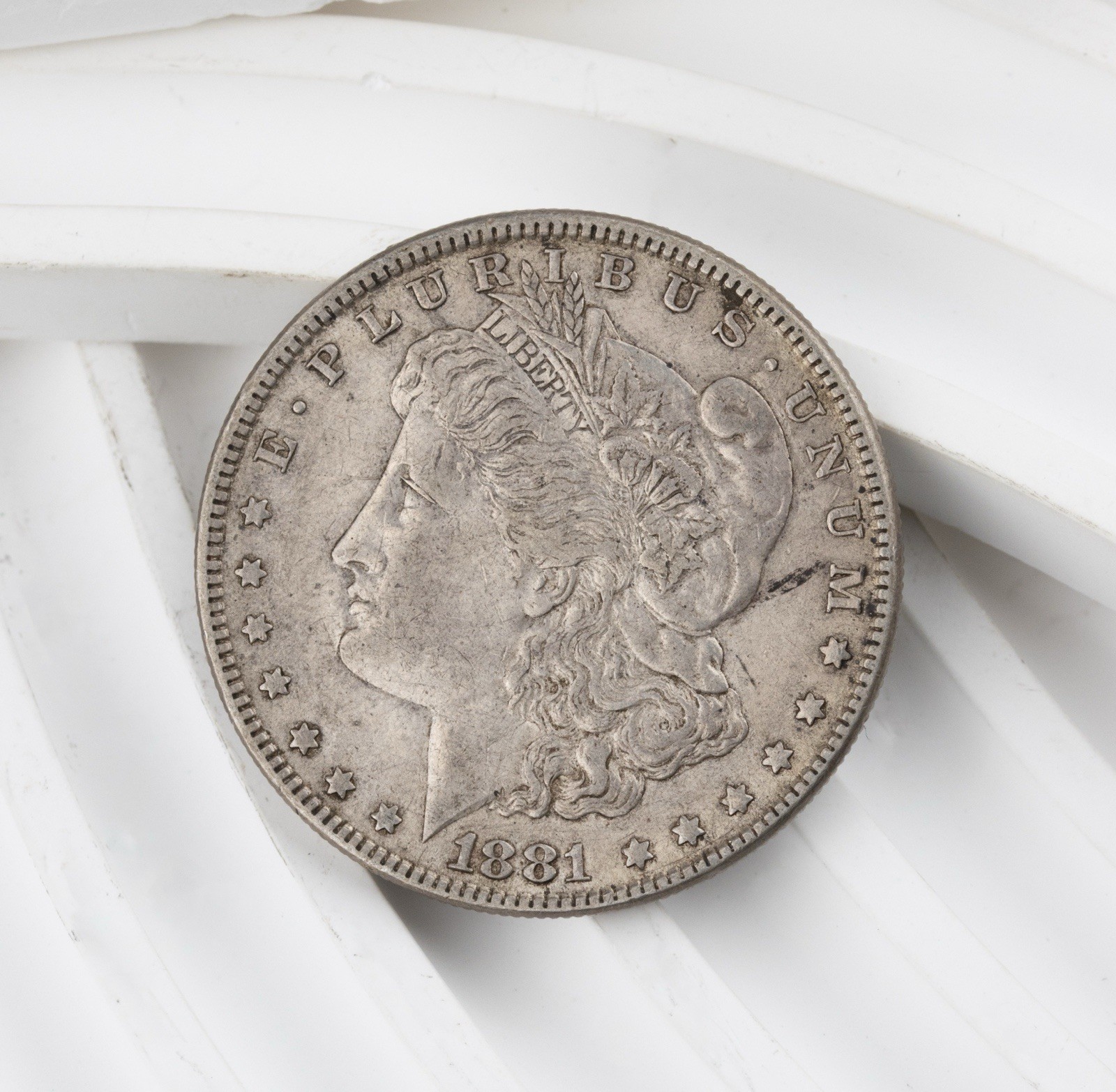 1881 P Philadelphia Morgan Silver Dollar $1 XF/AU - 1483b