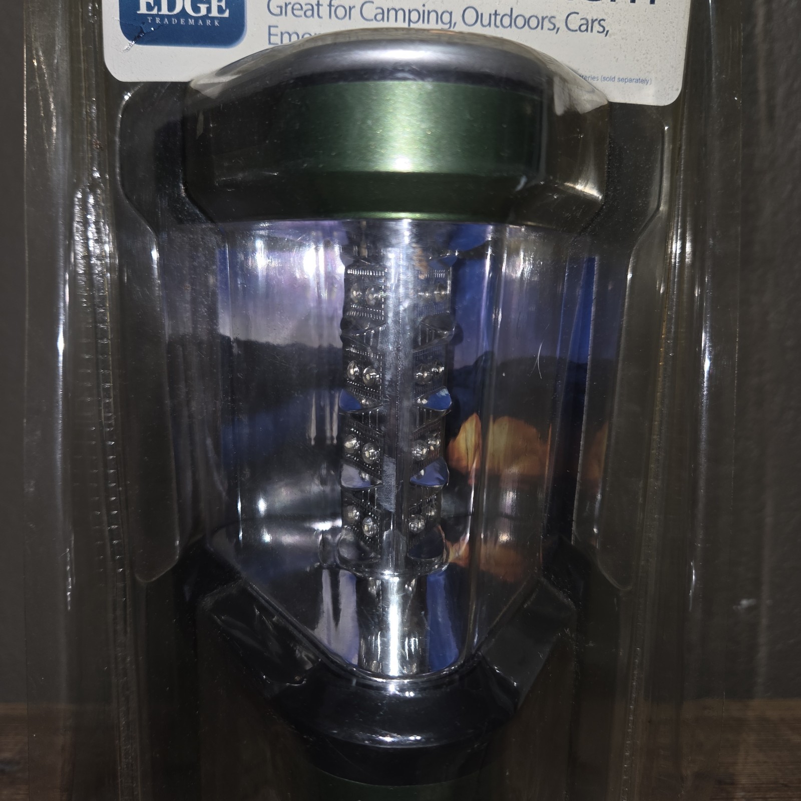 Journey's Edge 24 LED Triangular Camping Lantern Light w Compass & Hanger New